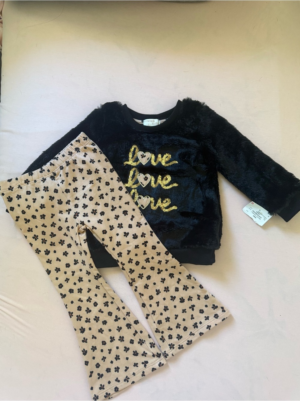 Girls Black Fuzzy 'Love' Top & Cream Floral Leggings Matching Set